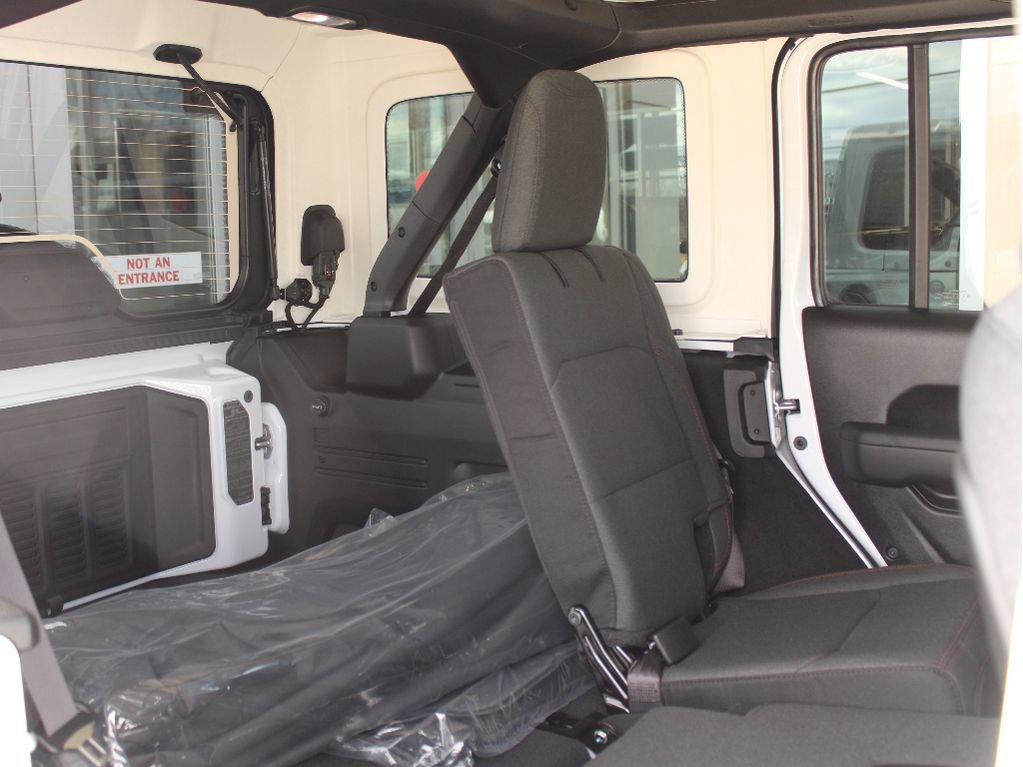 New 2026 Jeep Wrangler Unlimited Rubicon AWD/4WD image 29
