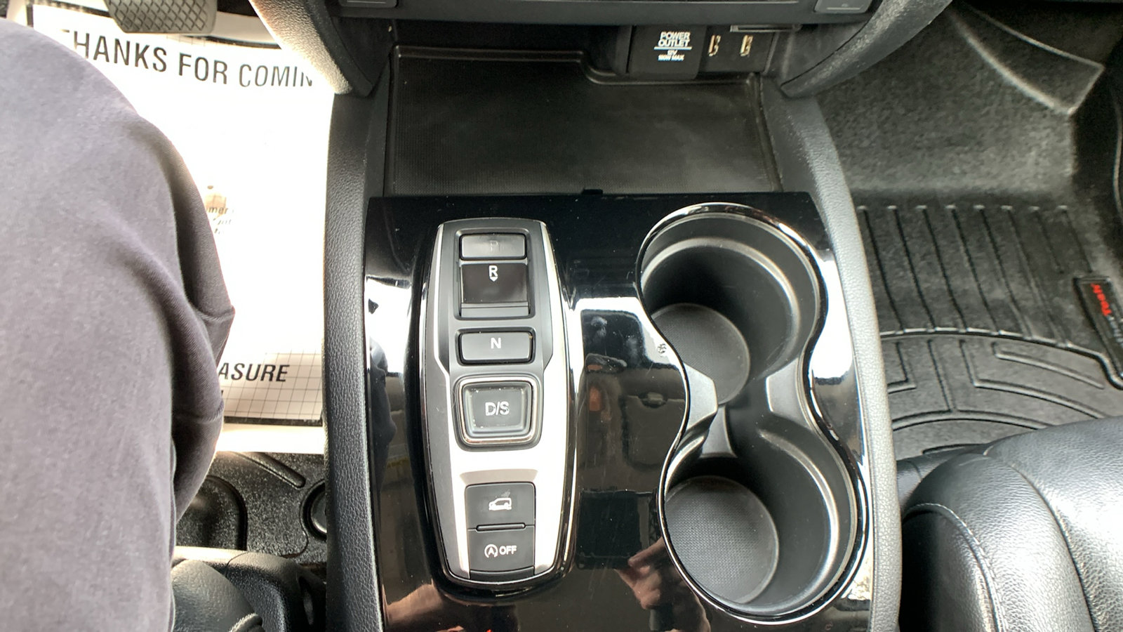 Used 2016 Honda Pilot Touring image 15