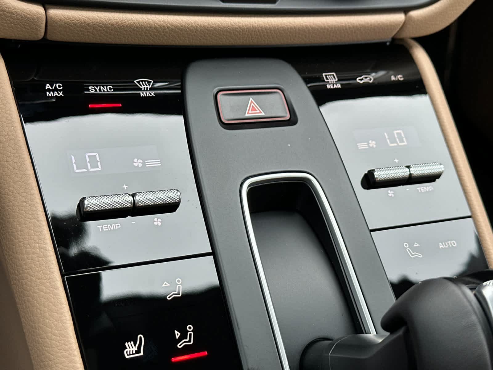 New 2026 Porsche Macan AWD/4WD image 24