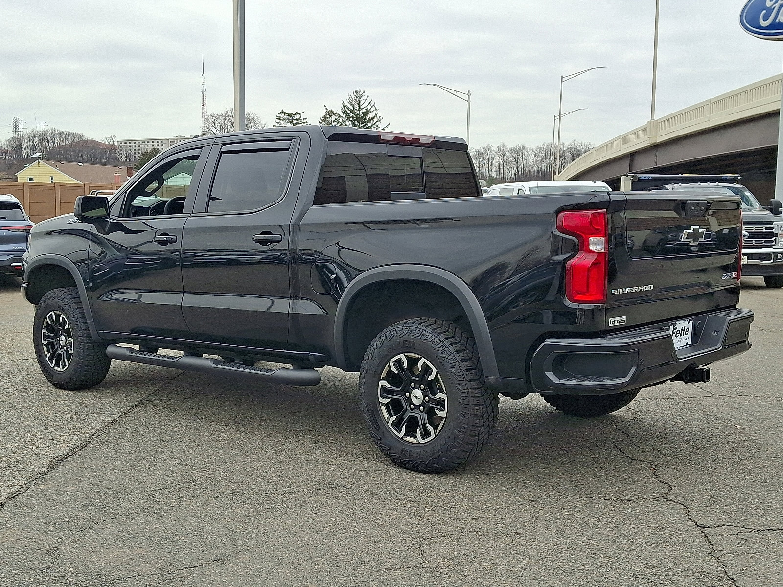 Used 2025 Chevrolet Silverado 1500 ZR2 image 6