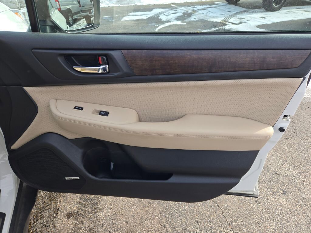 Used 2016 Subaru Outback 2.5i Limited image 5