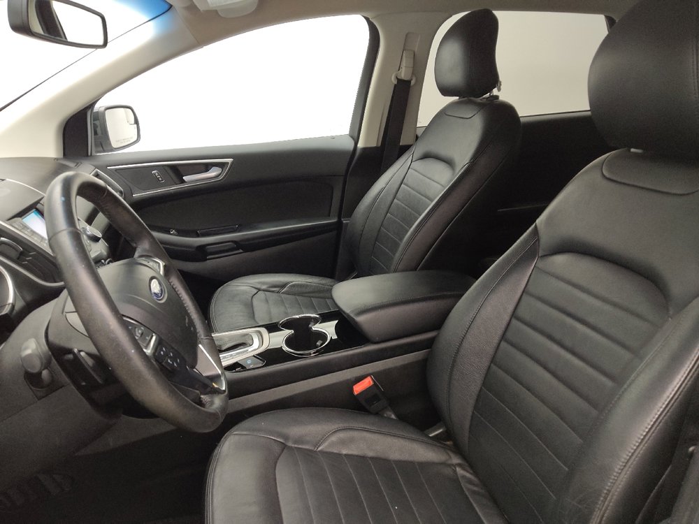 Used 2018 Ford Edge SEL image 17