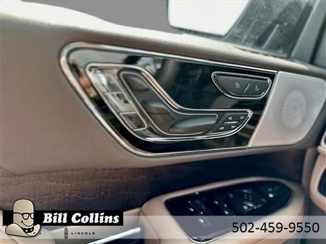 New 2024 Lincoln Navigator L Reserve AWD/4WD image 11
