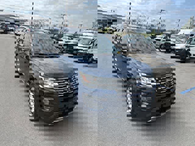 Used 2017 Ford Explorer XLT w/ Equipment Group 202A image 22