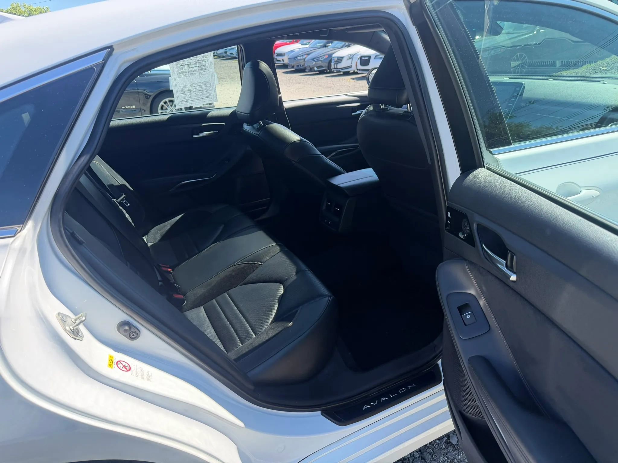 Used 2019 Toyota Avalon XSE w/ All Weather Liner Package FWD image 27