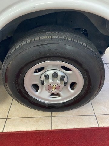 Used 2023 Chevrolet Express 2500 w/ Driver Convenience Package image 26