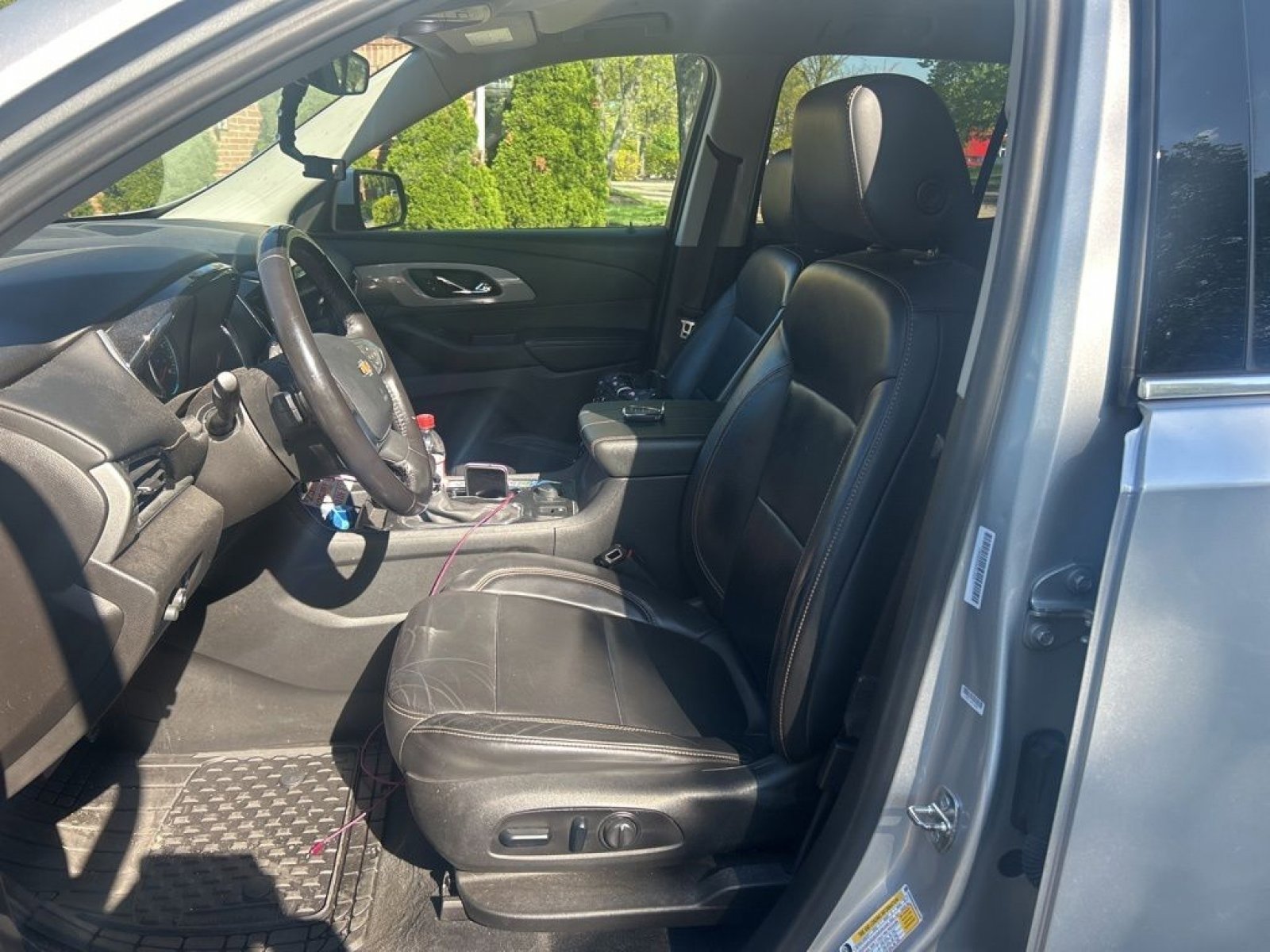 Used 2021 Chevrolet Traverse LT FWD image 8