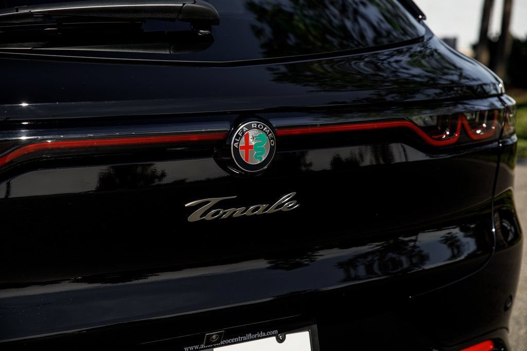 New 2025 Alfa Romeo Tonale AWD/4WD image 9