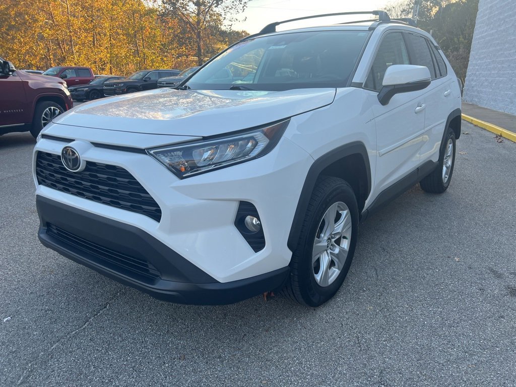Used 2021 Toyota RAV4 XLE AWD/4WD image 7
