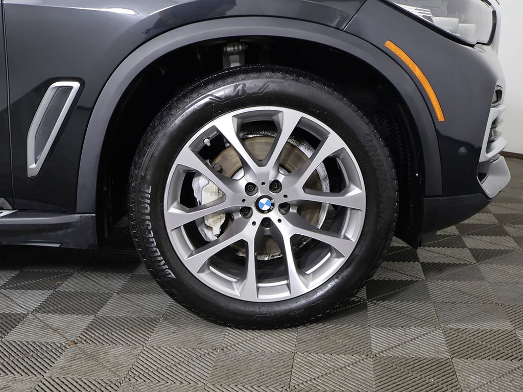 Used 2023 BMW X5 xDrive40i w/ Premium Package AWD/4WD image 25