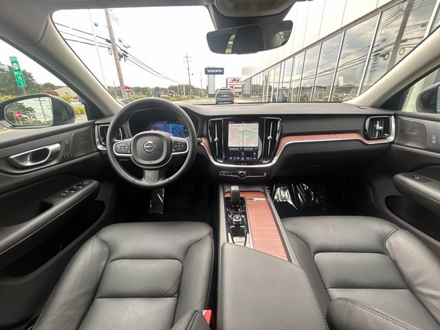 Used 2025 Volvo S60 B5 Plus AWD/4WD image 17