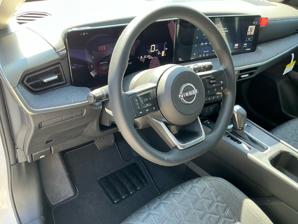 New 2027 Nissan Kicks SV AWD/4WD image 31