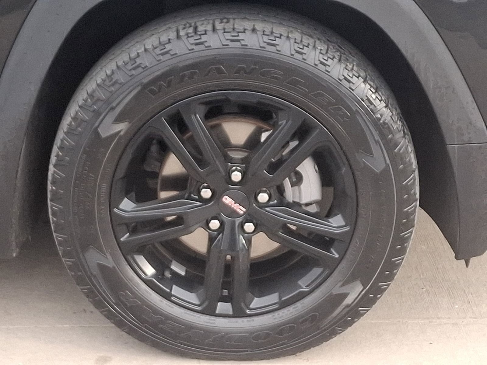 Used 2022 GMC Terrain AT4 w/ Infotainment Package II image 8