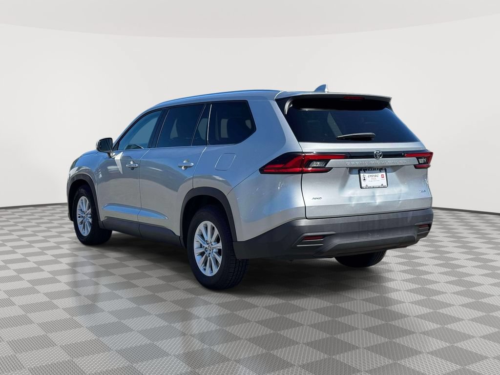 Used 2025 Toyota Grand Highlander AWD image 5