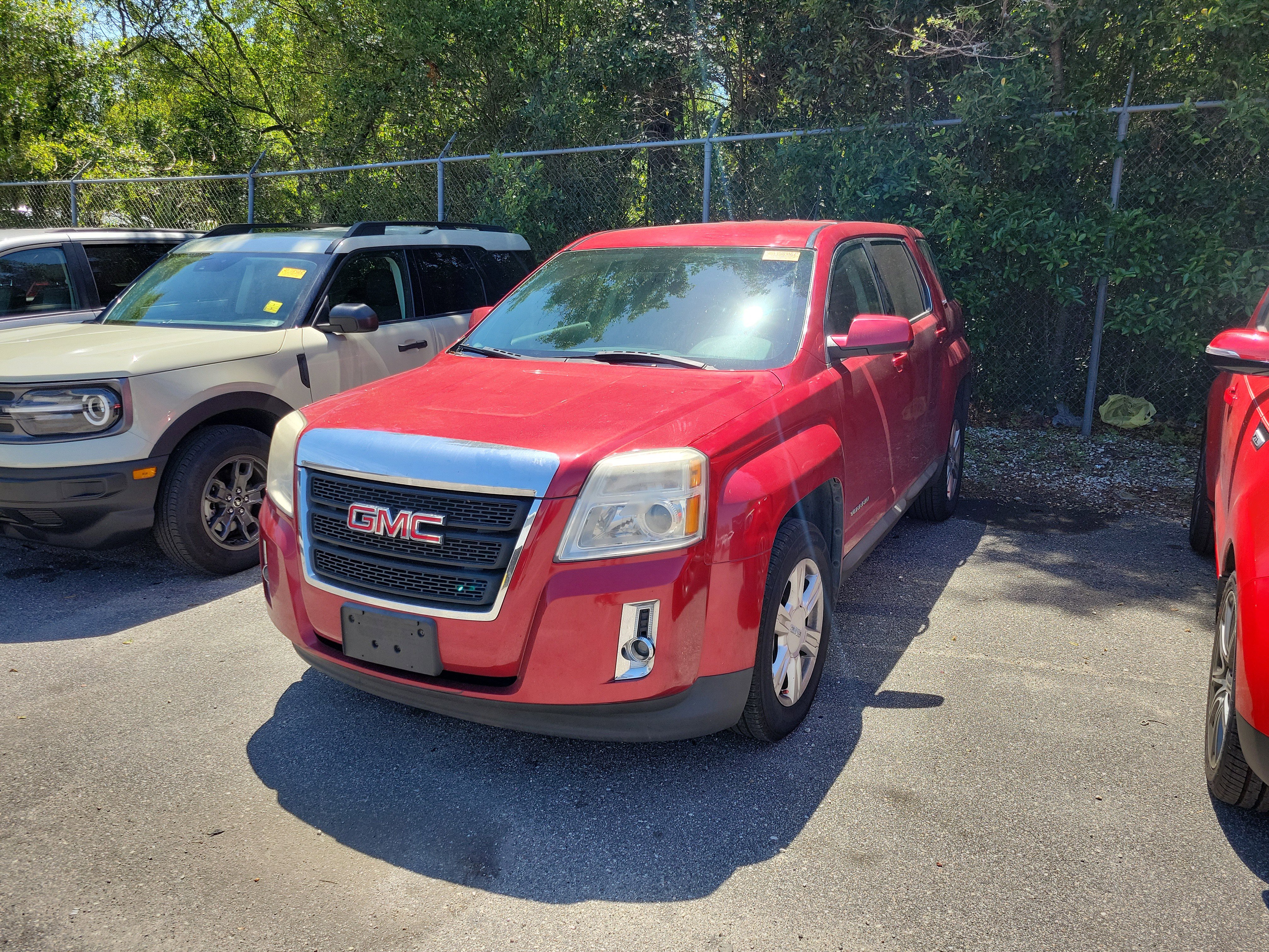 Used 2014 GMC Terrain SLE image 1