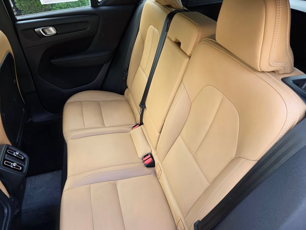 Used 2020 Volvo XC40 T5 Inscription w/ Protection Package Premier AWD/4WD image 15