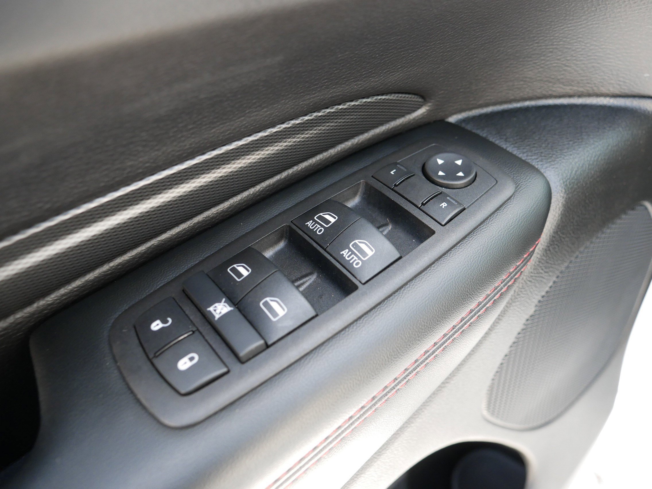 Certified 2025 Dodge Durango GT image 19