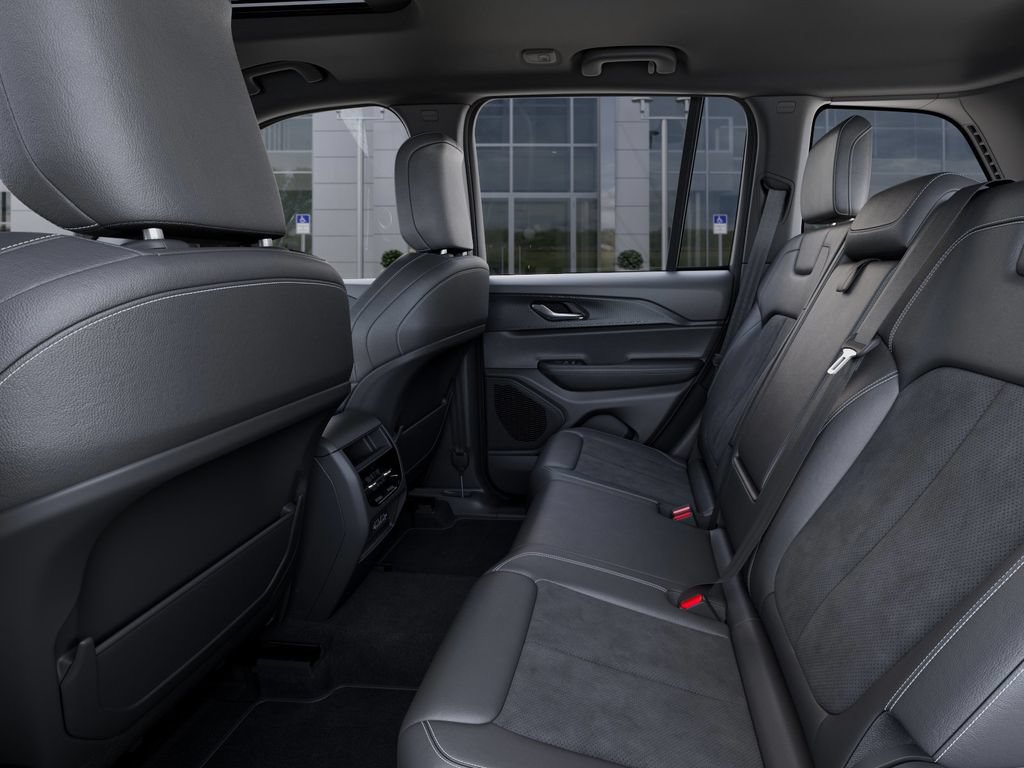 New 2025 Jeep Grand Cherokee 4WD image 23