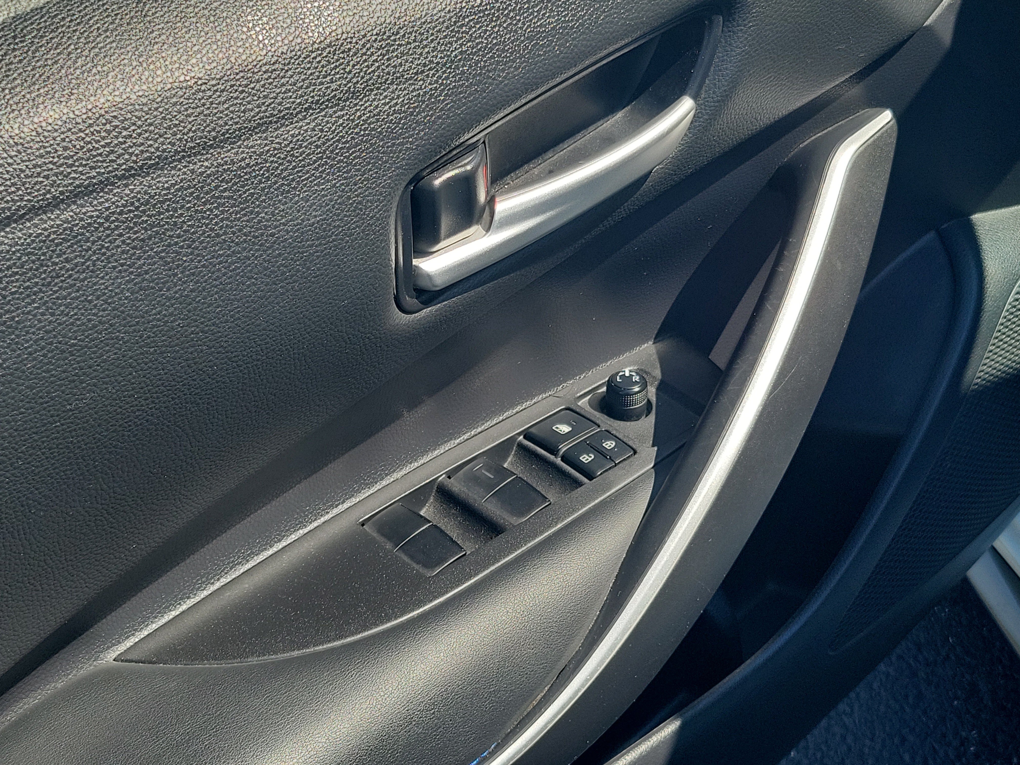Certified 2021 Toyota Corolla SE FWD image 18