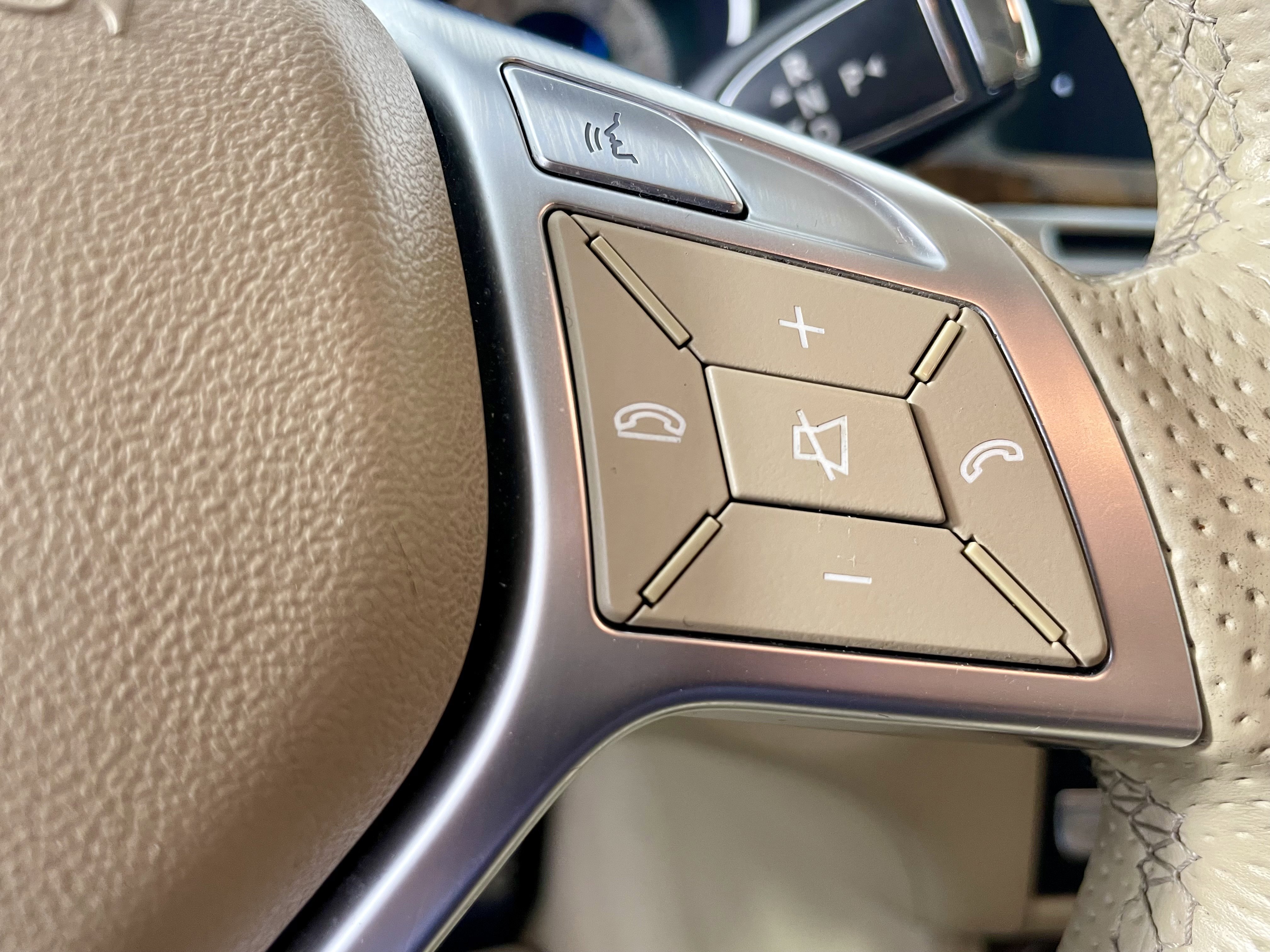 Used 2012 Mercedes-Benz CLS 550 image 17