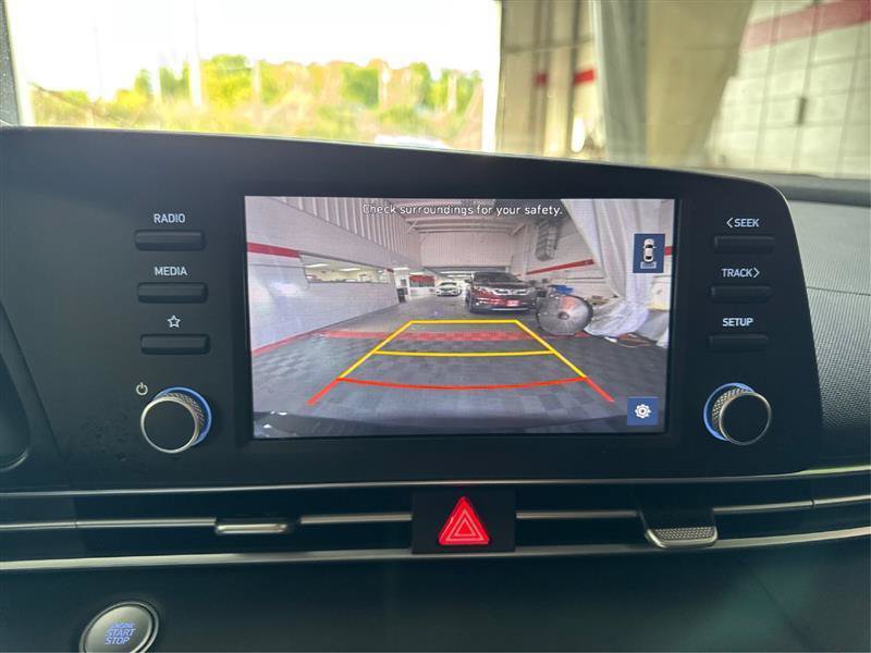 Used 2023 Hyundai Elantra SEL w/ Preferred Accessory Package FWD image 34