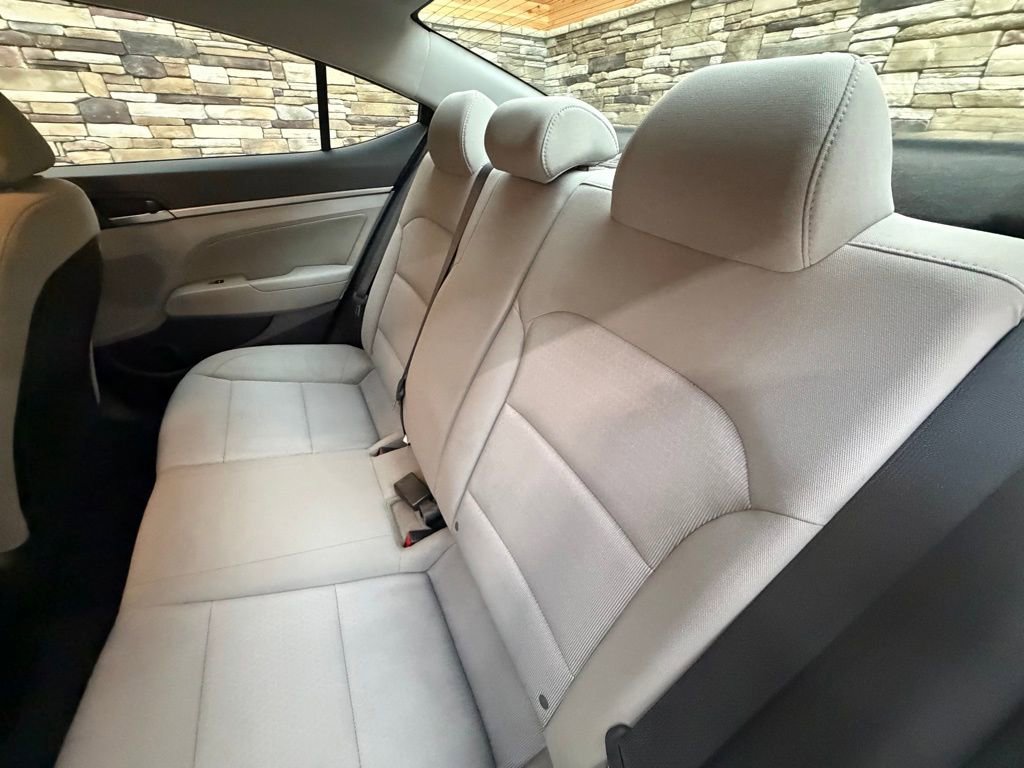 Used 2018 Hyundai Elantra Value Edition FWD image 29