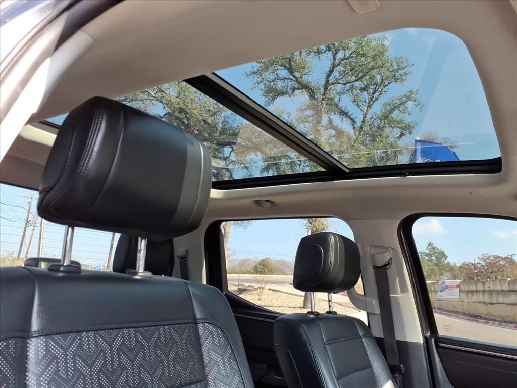 Used 2022 Toyota Tundra Limited w/ Power Package image 5