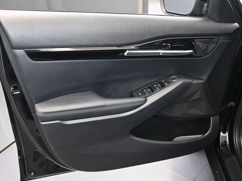 Used 2023 Kia Seltos S image 11