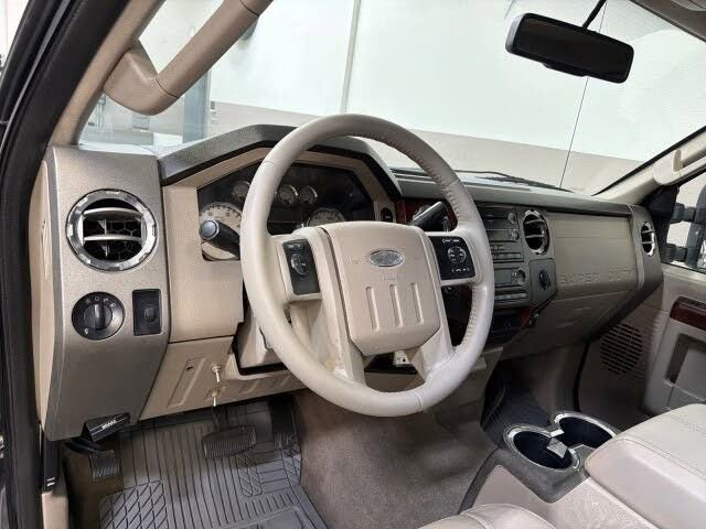 Used 2009 Ford F250 Lariat AWD/4WD image 13