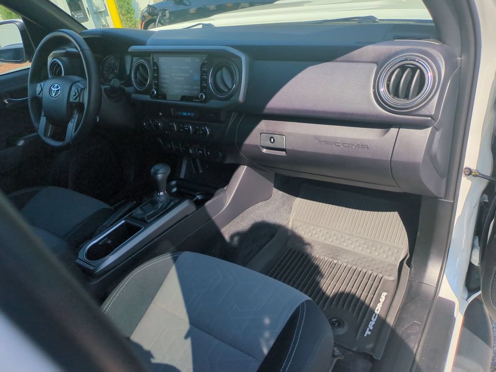 Used 2021 Toyota Tacoma TRD Sport w/ Technology Package AWD/4WD image 35