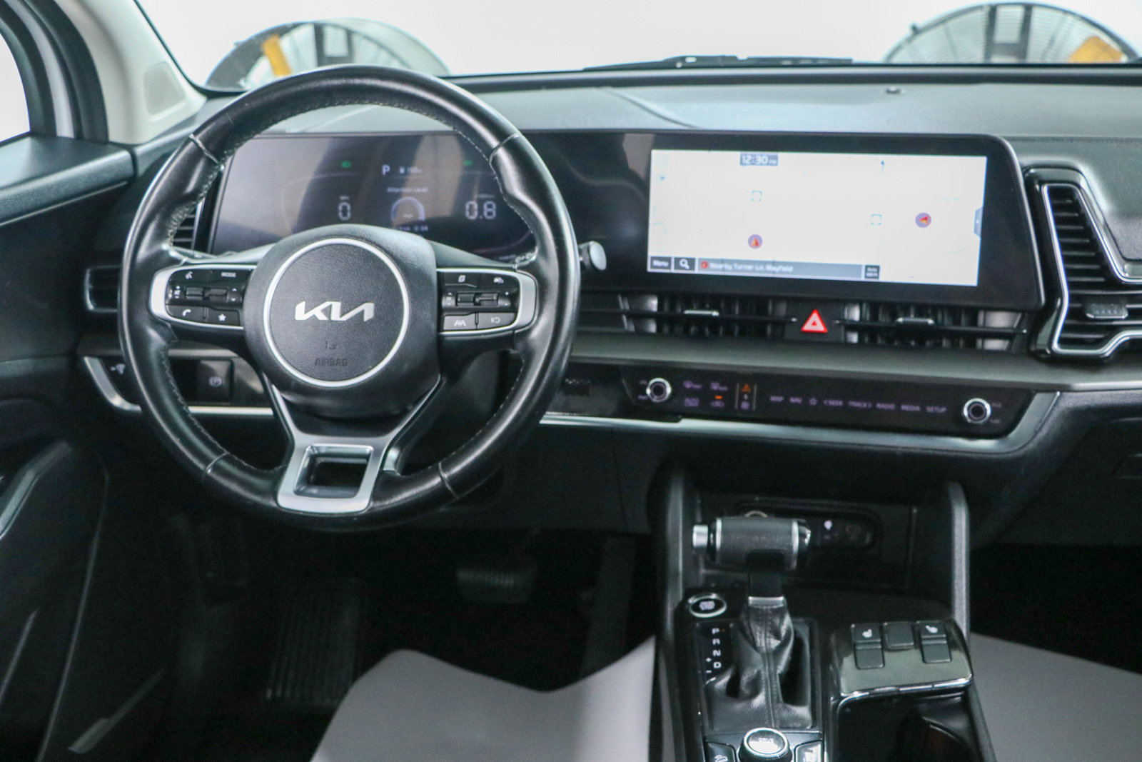 Used 2023 Kia Sportage EX image 17