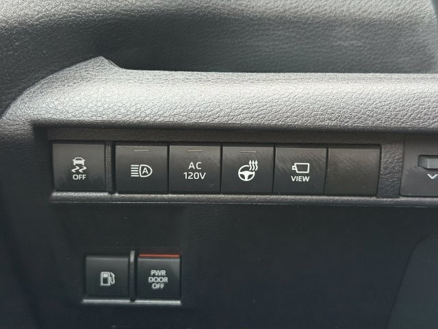 Certified 2025 Toyota Sienna Platinum AWD/4WD image 40
