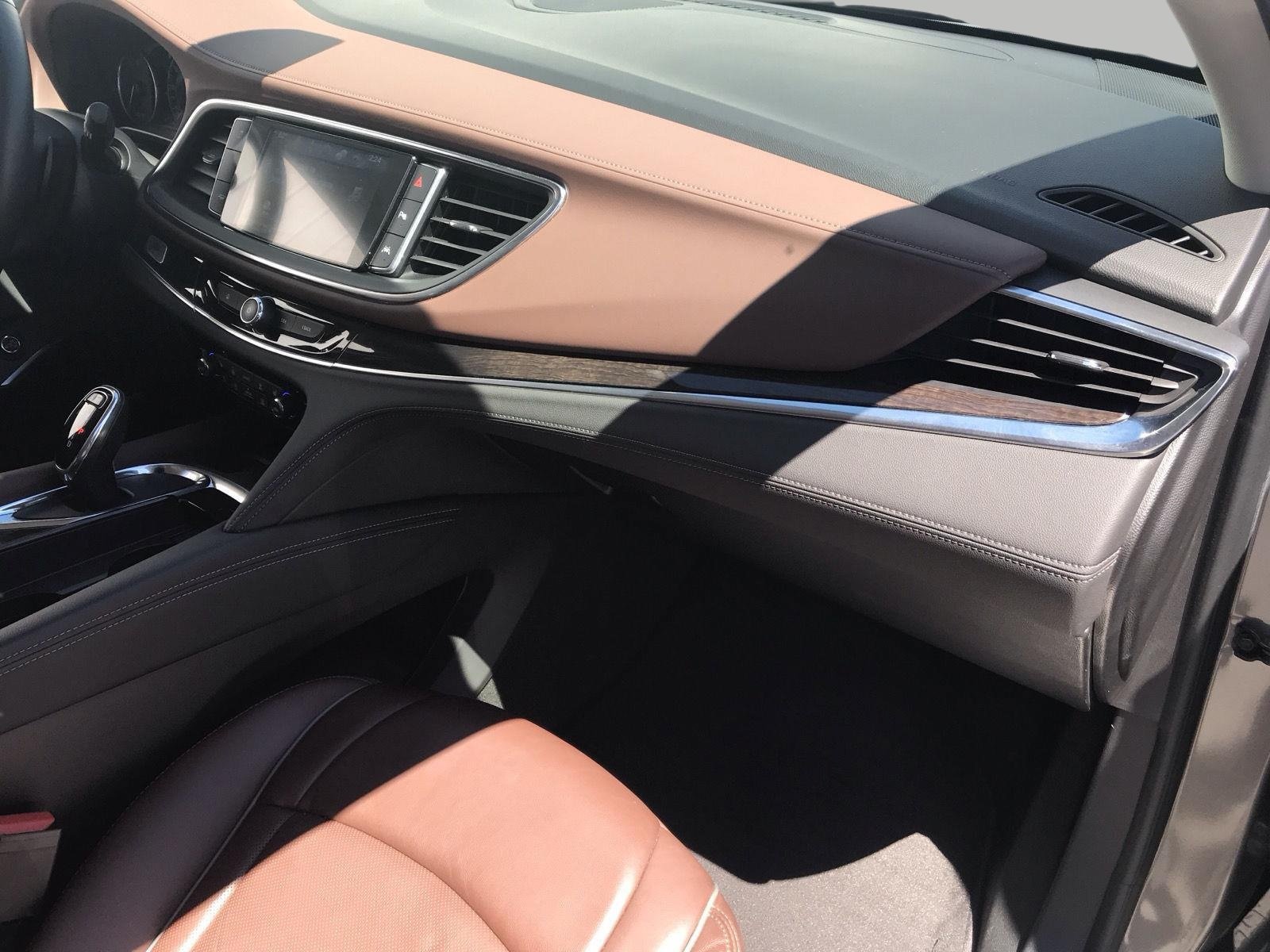 Certified 2018 Buick Enclave Avenir w/ Avenir Technology Package FWD image 22