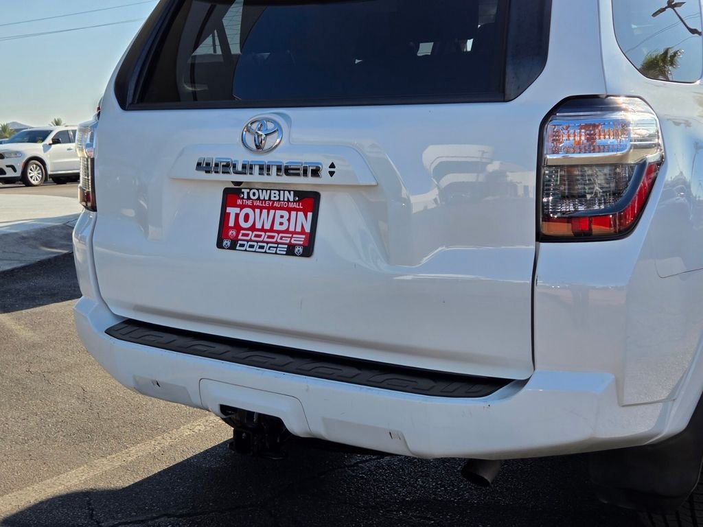 Used 2021 Toyota 4Runner SR5 RWD image 5