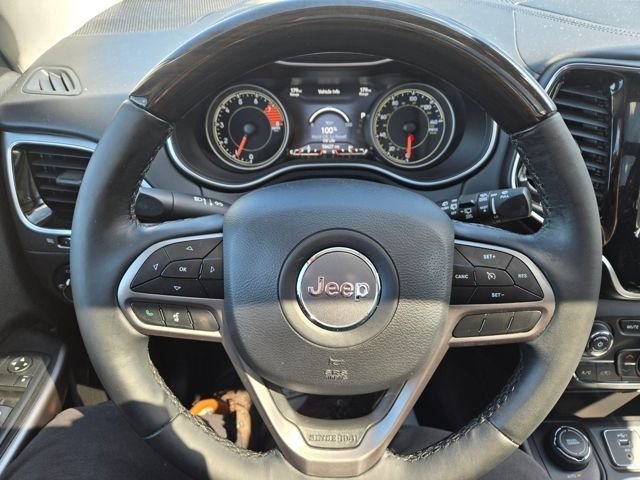 Used 2019 Jeep Cherokee Overland AWD/4WD image 22