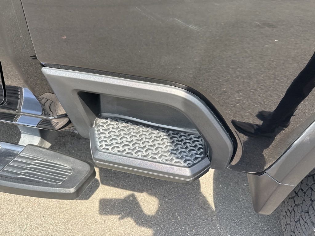 Used 2023 Chevrolet Silverado 2500 High Country w/ LPO, Hitch Package image 12