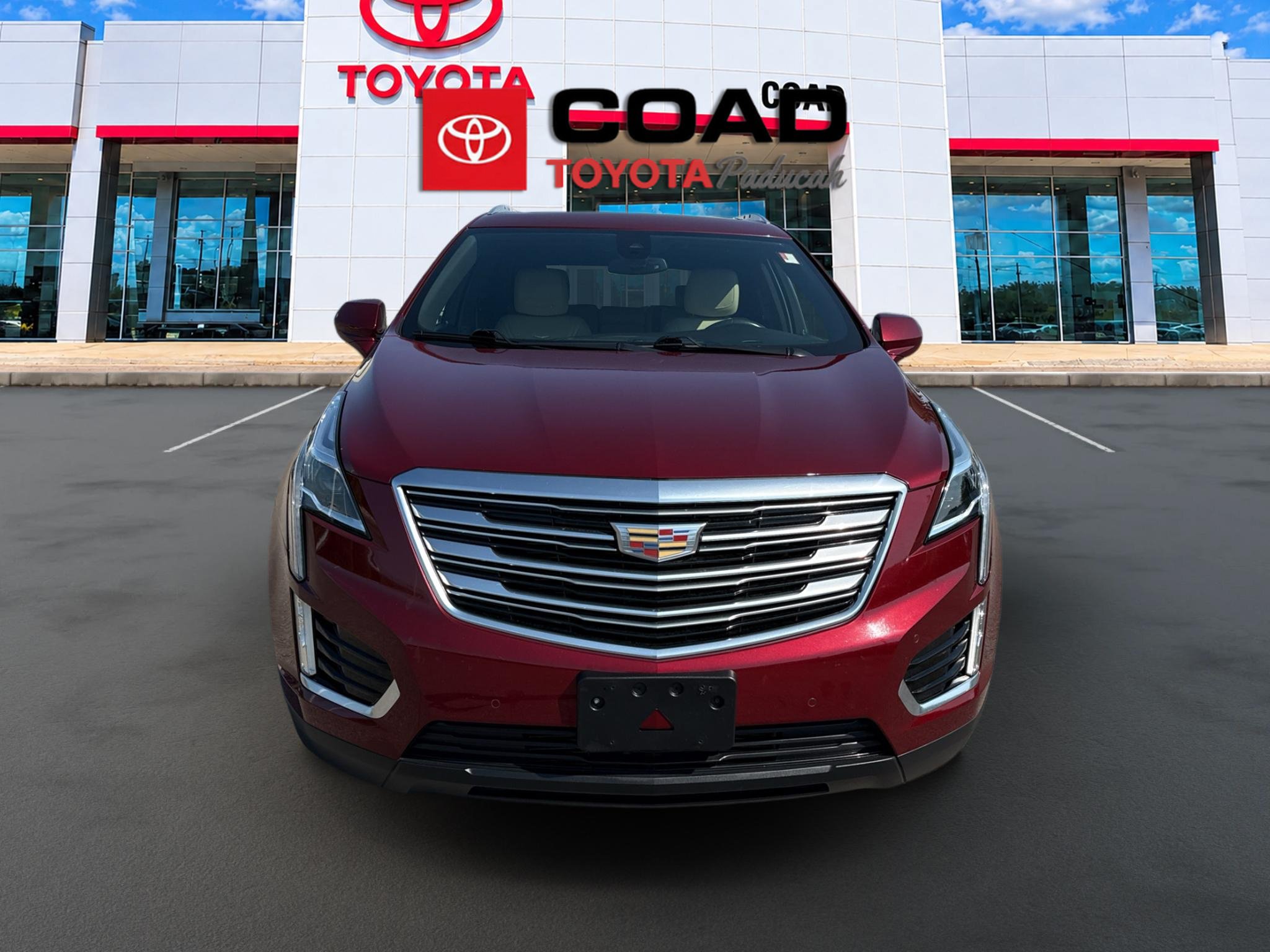 Used 2018 Cadillac XT5 Premium Luxury FWD image 8