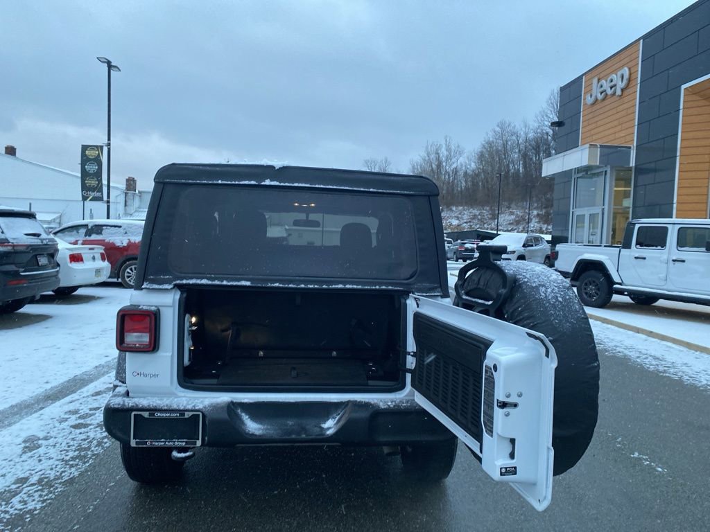 Used 2023 Jeep Wrangler Sport S image 13