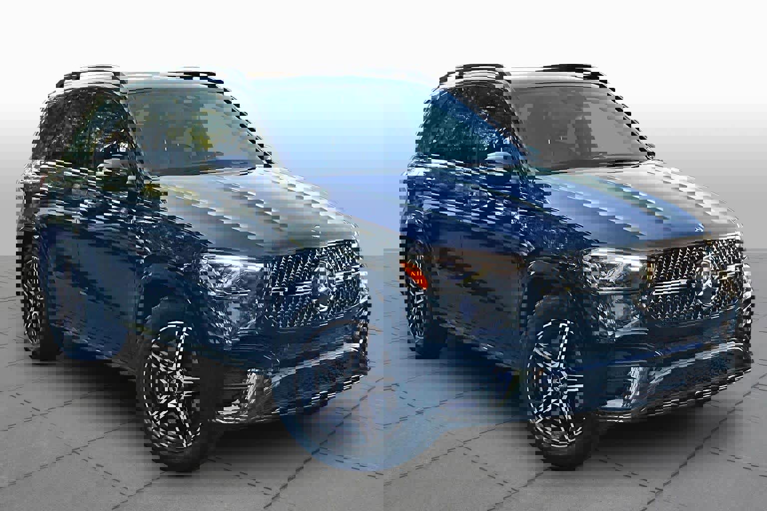 Used 2026 Mercedes-Benz GLE 350 4MATIC image 3