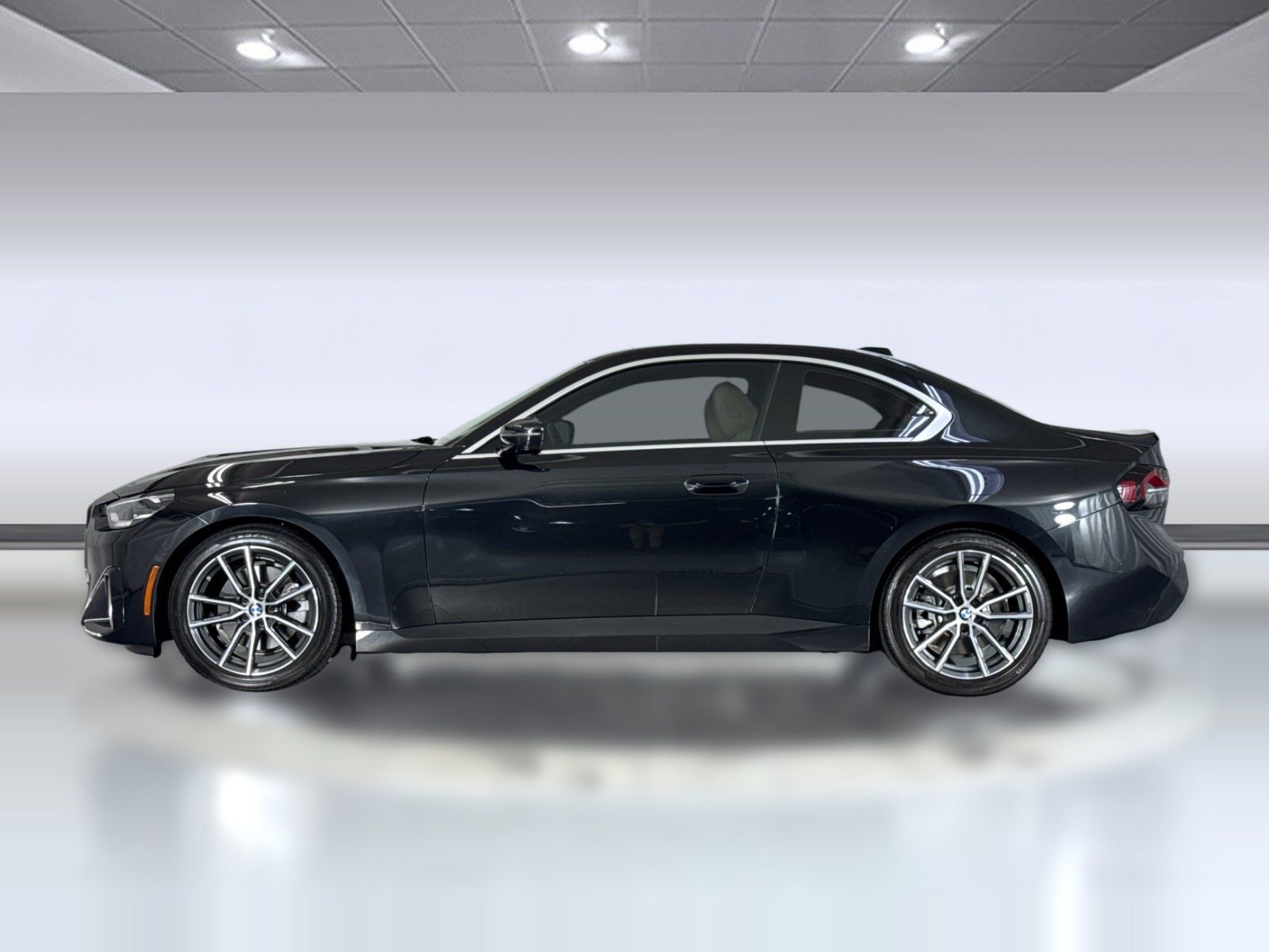 Used 2024 BMW 230i Coupe w/ Convenience Package RWD image 2