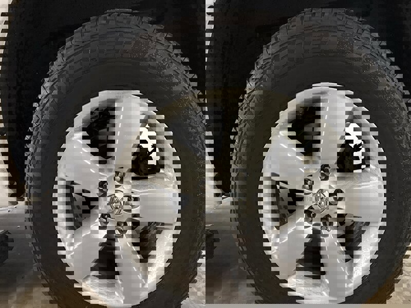 Used 2018 RAM 1500 HFE image 12