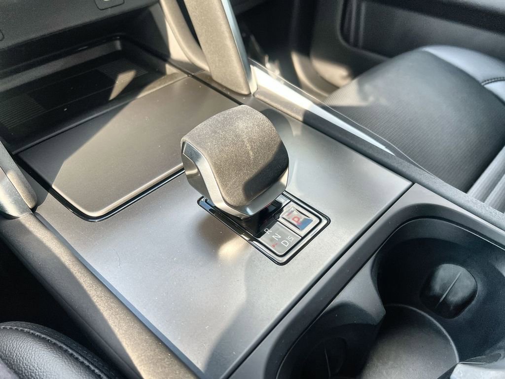 Certified 2025 Land Rover Discovery Sport S image 27