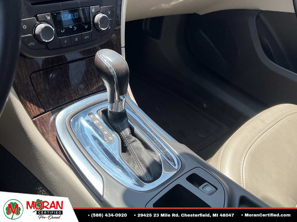 Used 2012 Buick Regal Leather FWD image 22