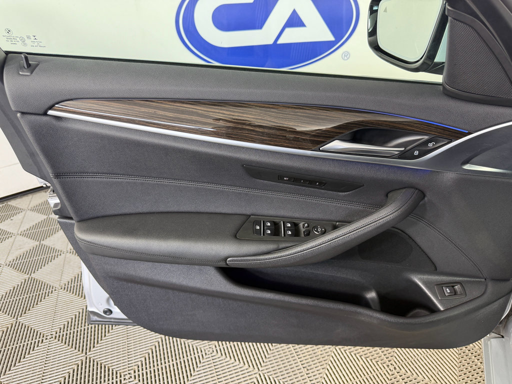 Used 2020 BMW 530i w/ Convenience Package image 20