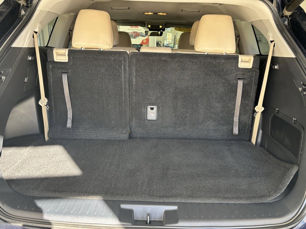 Certified 2021 Toyota Highlander XLE image 27