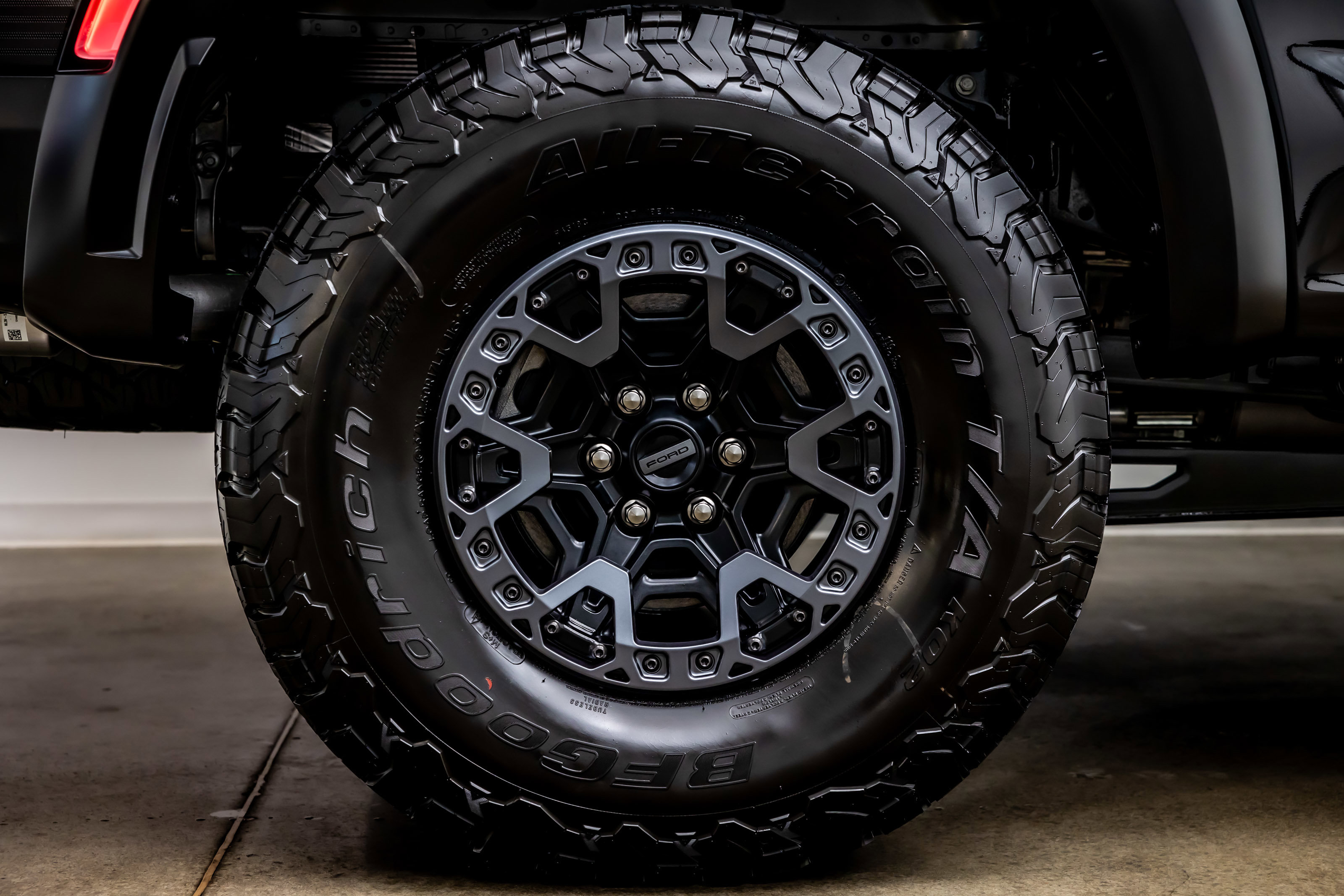 Used 2025 Ford F150 Raptor w/ Equipment Group 803A Raptor R image 40