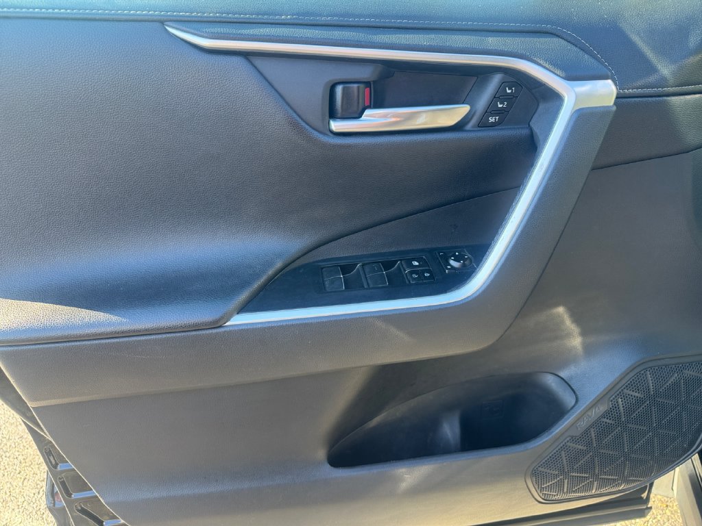 Used 2020 Toyota RAV4 Limited w/ Limited Grade Weather Package AWD/4WD image 21