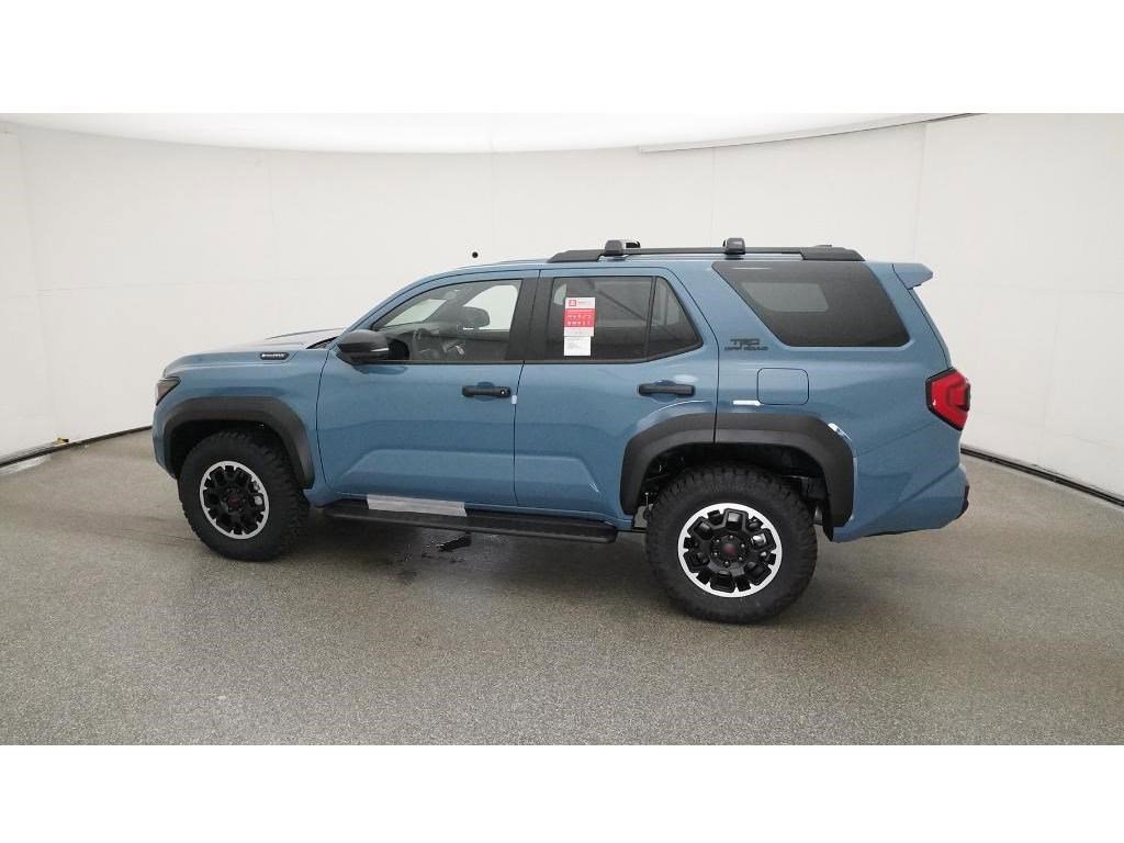 New 2025 Toyota 4Runner 4WD image 5