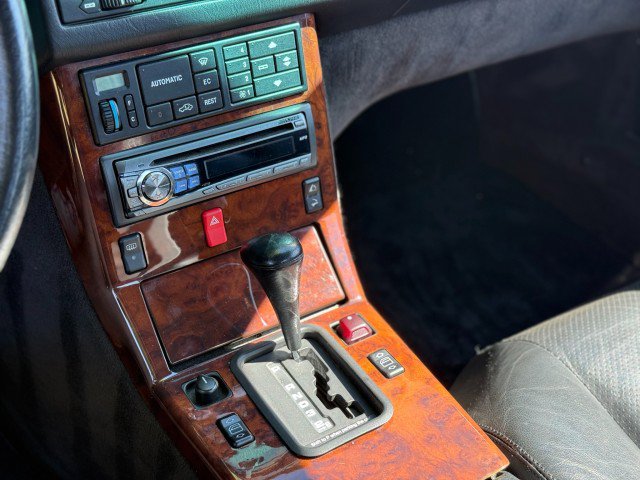 Used 1991 Mercedes-Benz 500 SL image 22