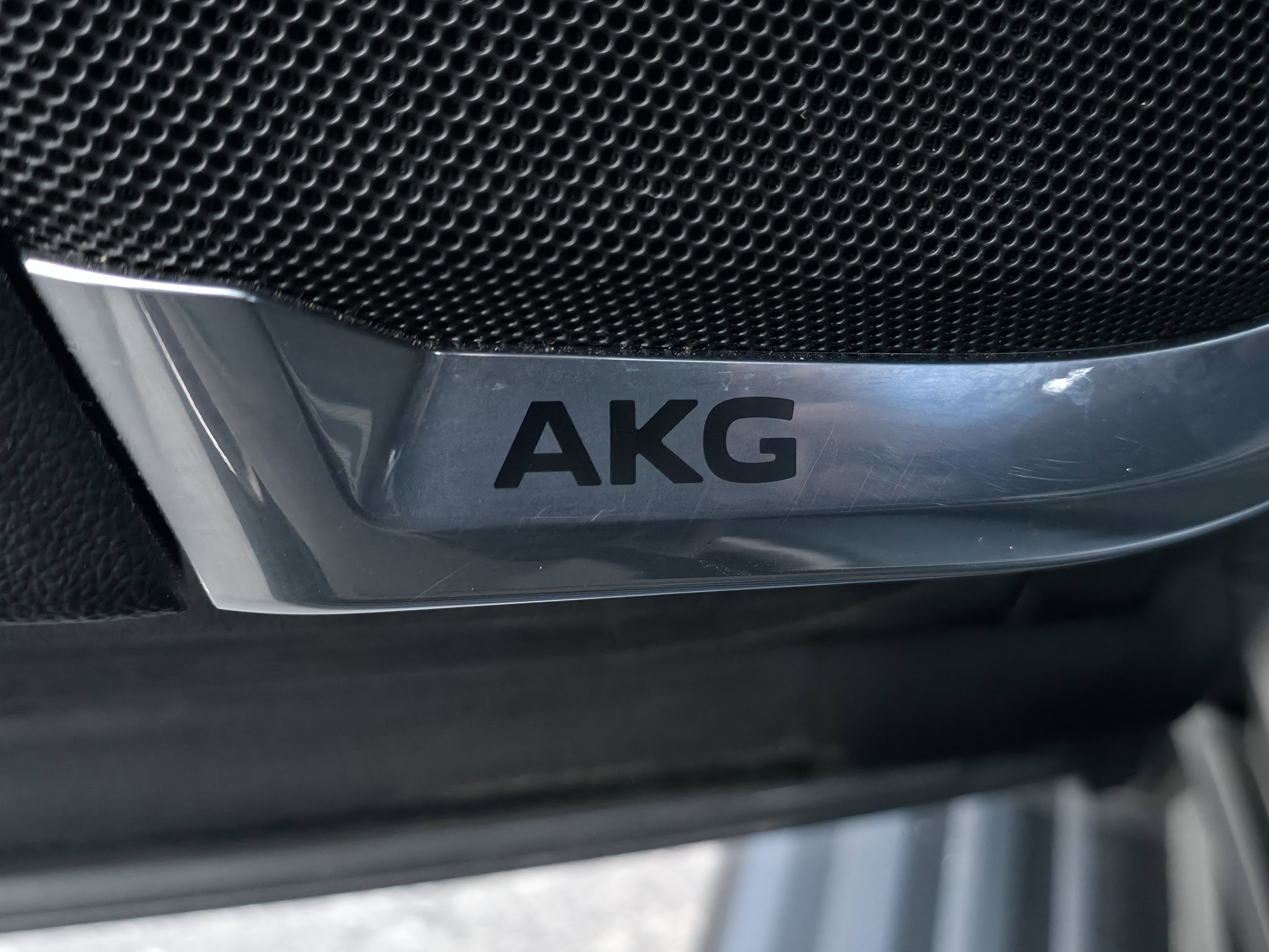 Used 2021 Cadillac Escalade Premium Luxury w/ Driver Assist Tech Package image 15